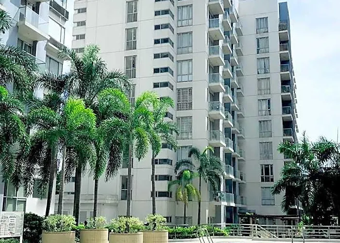 Luxury Condotel Across Naia Airport 4* Manille