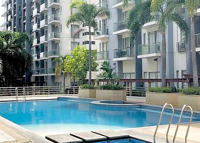 Luxury Condotel Across Naia Airport Hotel